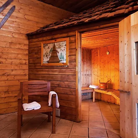 With Pool Access * Val Thorens